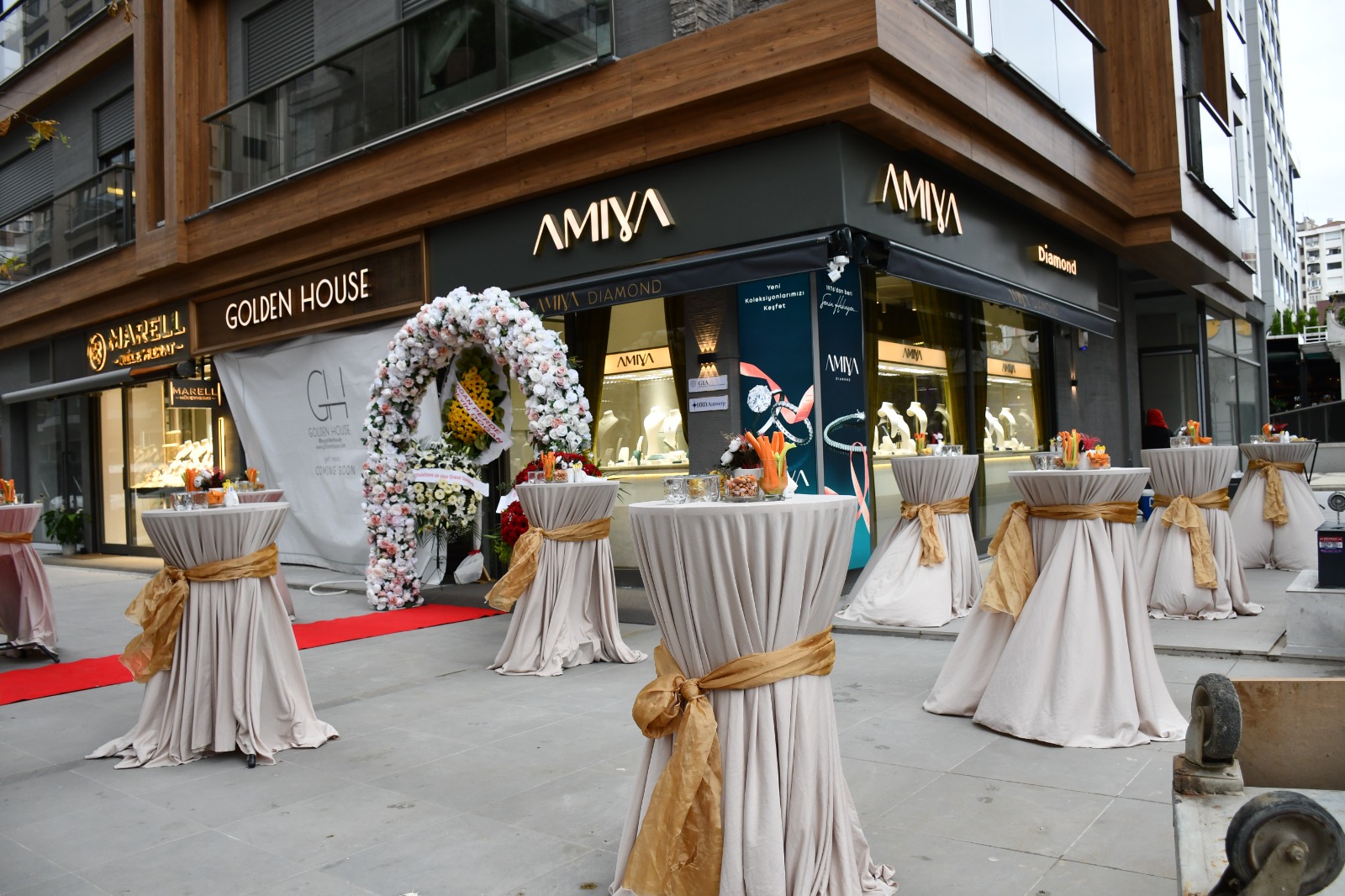 Kuyumcu Açılış Organizasyonu | 22.500 TL’den Başlayan Prestijli Açılış Paketleri