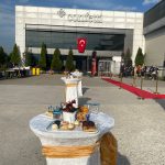 Poliklinik Açılış Organizasyonu | 100 Kişilik Kokteyl ve Profesyonel Karşılama Paketi – 37.000 TL