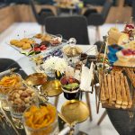 Açılış Organizasyonu Neyi “Profesyonel” Yapar? Zamanlama, Ekipman, Karşılama ve Temiz Görünüm