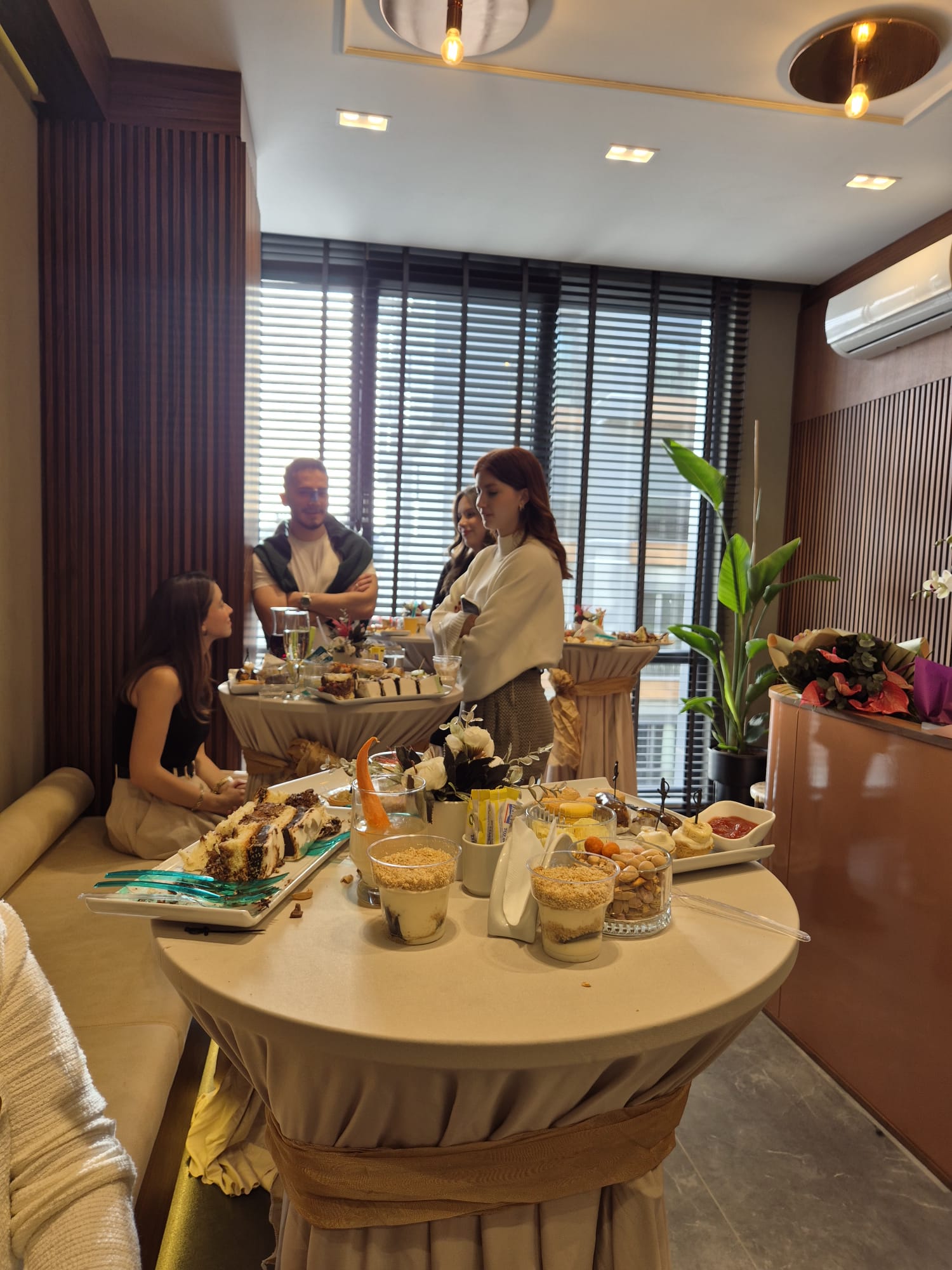 Davet Catering Hizmeti: Şık Sunumla Davetinizi “Premium” Hissettiren İkram Deneyimi