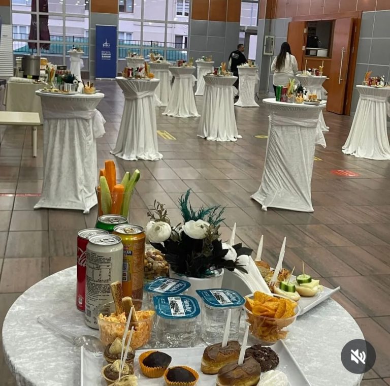İstanbul Catering Hizmeti ile Mezuniyet, Doğum Günü, Kokteyl ve Kurumsal Davetlerde Kusursuz İkram