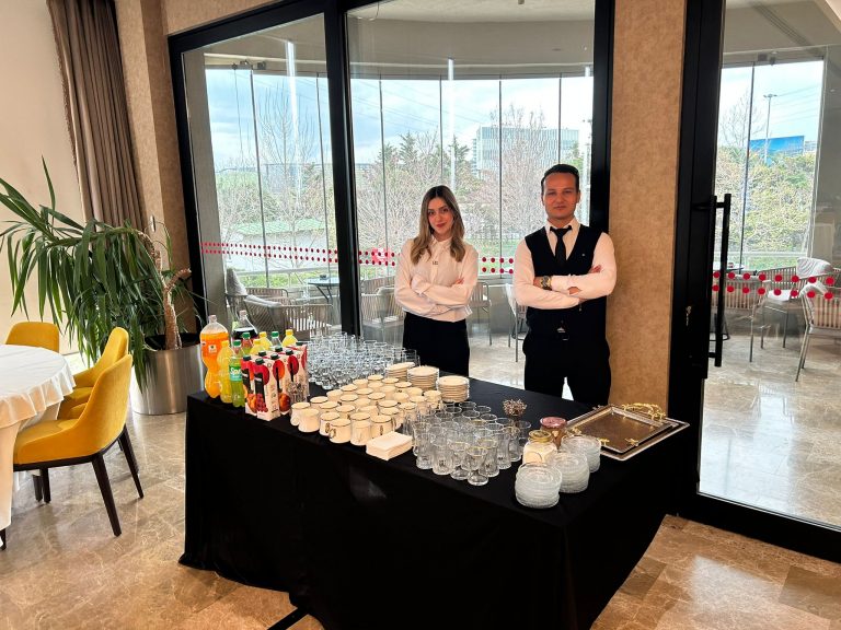 Coffee Break Catering Çözümleri ile Seminer ve Konferanslarda Kaliteli İkram Deneyimi