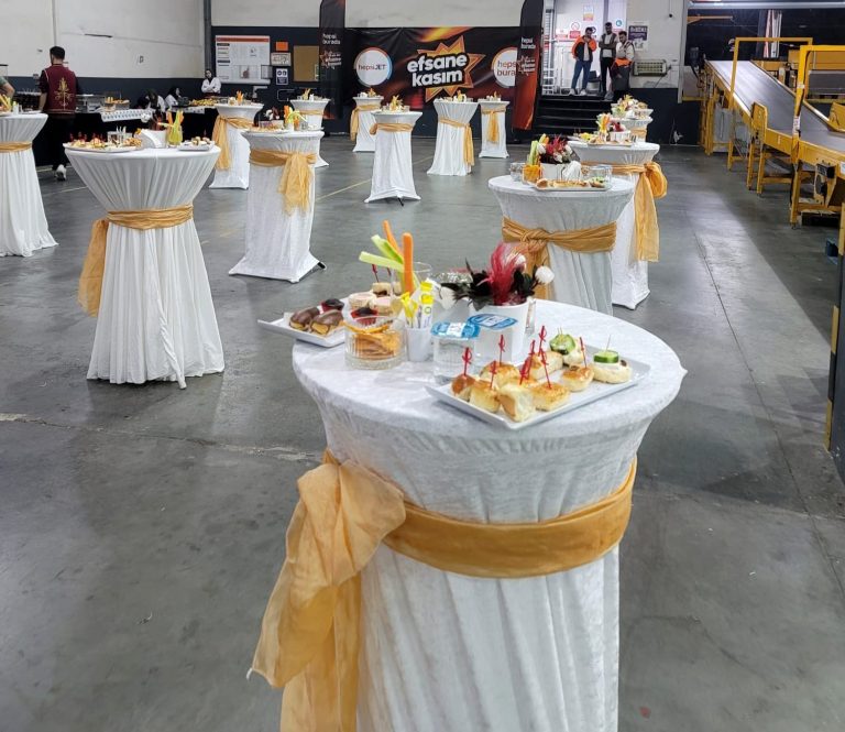 2026 İstanbul Catering Kokteyl Organizasyonu Fiyatları ve Profesyonel Davet Hizmetleri