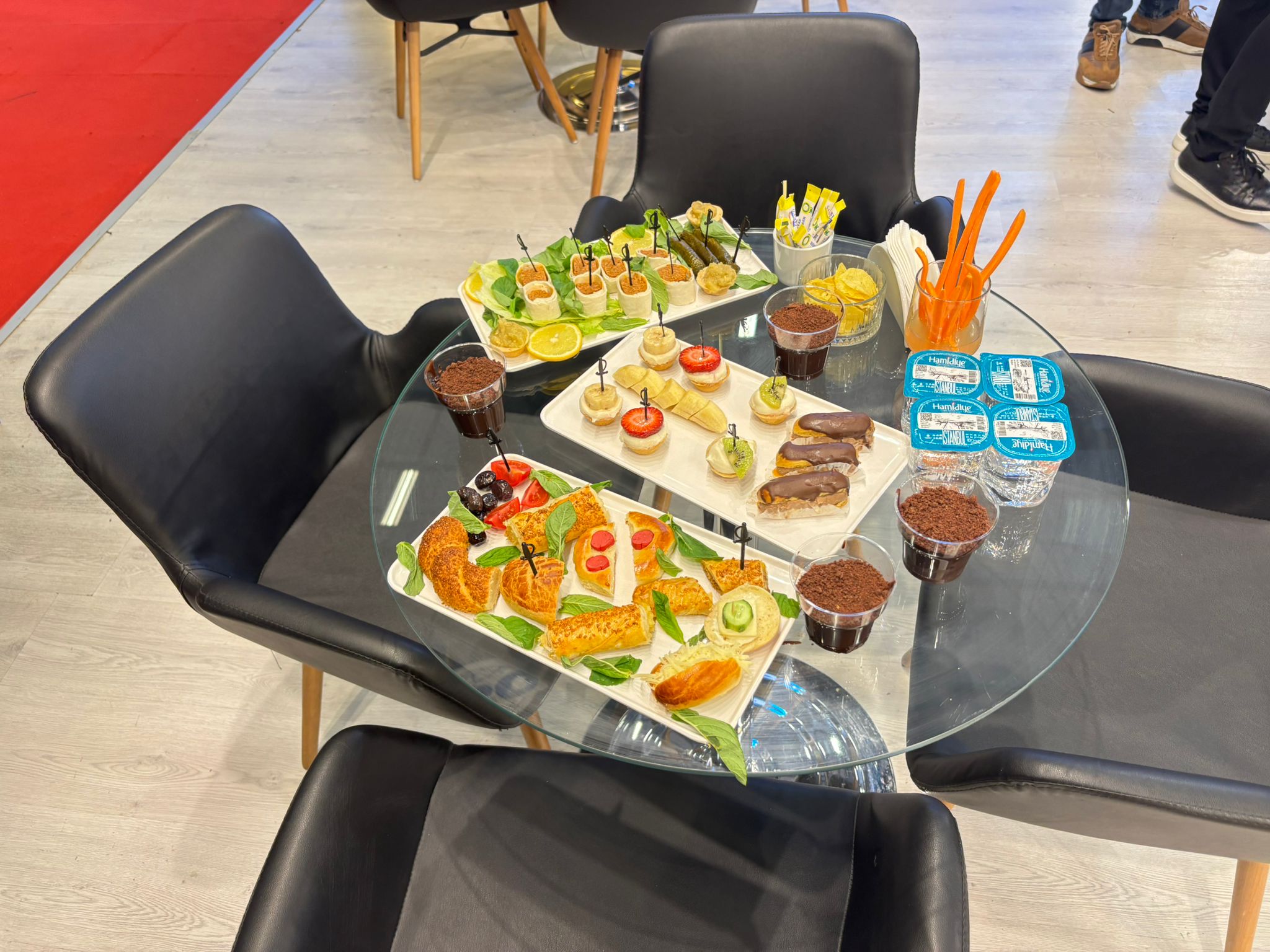 Fuar Catering, Coffee Break ve Kokteyl Hizmetleri | 7 Farklı Paket Arasından Seç, Hemen Teklif Al