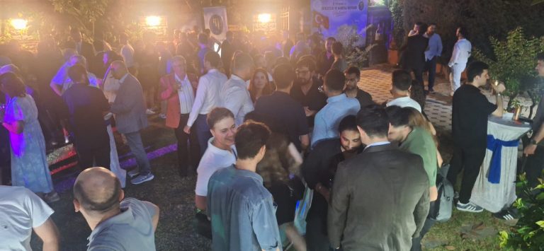 Genç Parti Heyecanı Burada | DJ Performanslı 3 Paket, Rezervasyonun Tek Tık Uzağında